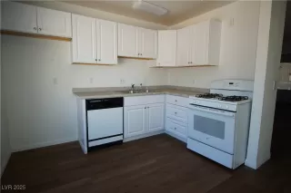 Photo #6: 2733705 Listing