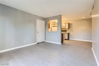 Photo #2: 2733712 Listing