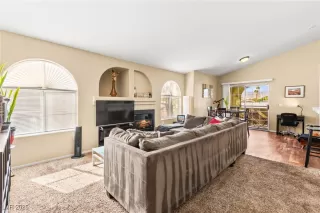 Photo #2: 2733730 Listing 