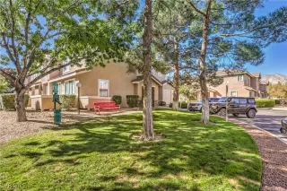 Photo #1: 2733762 Listing 