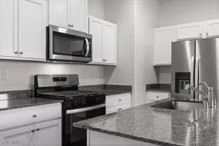 Photo #5: 2733768 Listing 