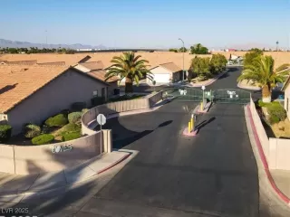 Photo #3: 2733769 Listing 