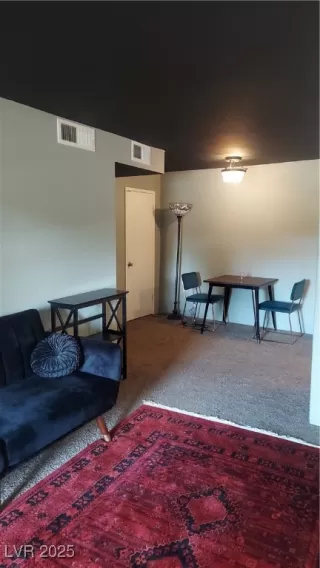 Photo #6: 2733780 Listing