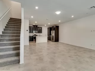 Photo #1: 2733787 Listing 