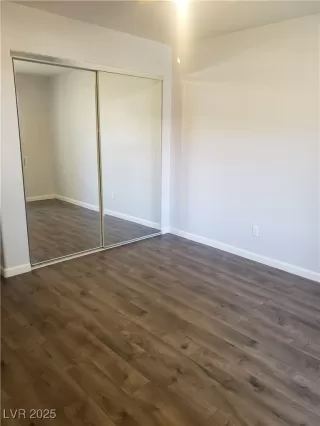 Photo #4: 2733800 Listing 