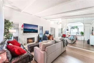 Photo #1: 2733826 Listing 