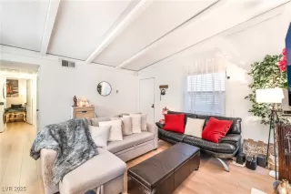 Photo #6: 2733826 Listing 