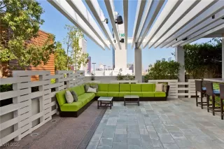 Photo #5: 2733836 Listing