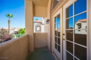 Photo #4: 2733861 Listing 