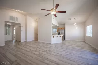 Photo #6: 2733861 Listing 