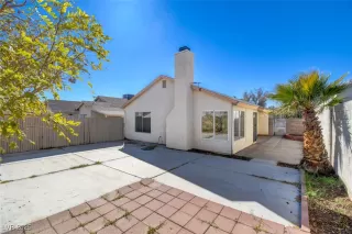 Photo #3: 2733880 Listing 