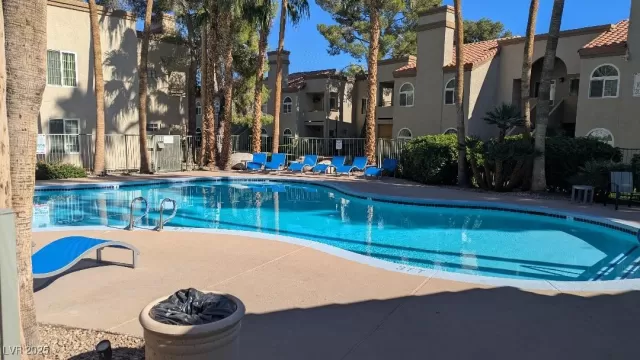 MLS: 2733892 Condo For Sale
