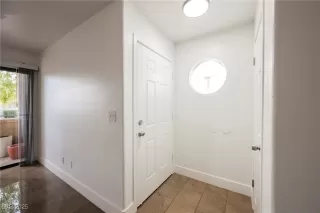 Photo #3: 2733896 Listing