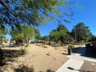 Photo #4: 2733916 Listing 