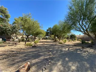 Photo #5: 2733916 Listing 