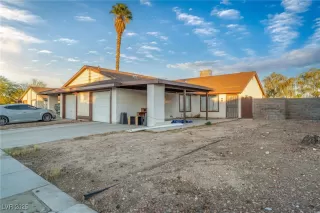 Photo #1: 2733936 Listing