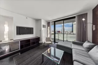 Photo #3: 2733950 Listing 