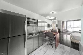 Photo #4: 2733950 Listing 