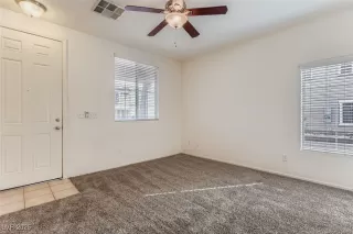 Photo #6: 2733971 Listing