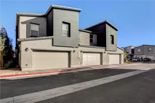 Photo #3: 2733974 Listing 