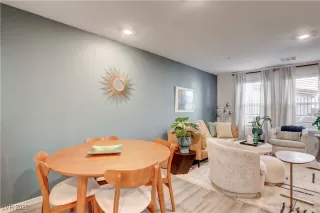 Photo #5: 2733974 Listing 