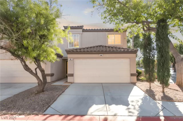 MLS: 2733979 Condo For Sale