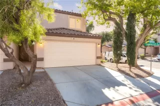 Photo #1: 2733979 Listing 