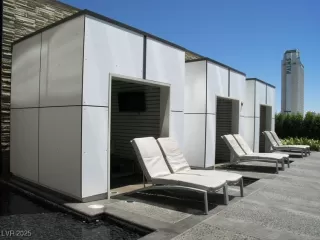 Photo #3: 2733980 Listing