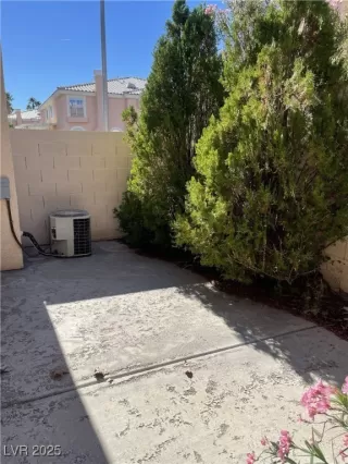 Photo #3: 2734008 Listing 