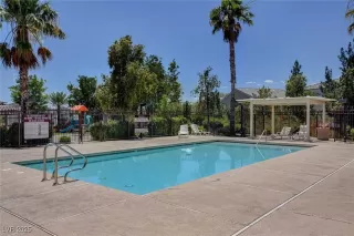 Photo #4: 2734055 Listing 