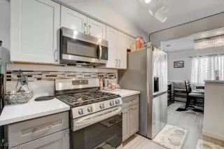 Photo #1: 2734071 Listing 