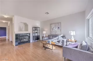 Photo #1: 2734090 Listing