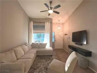 Photo #3: 2734093 Listing 