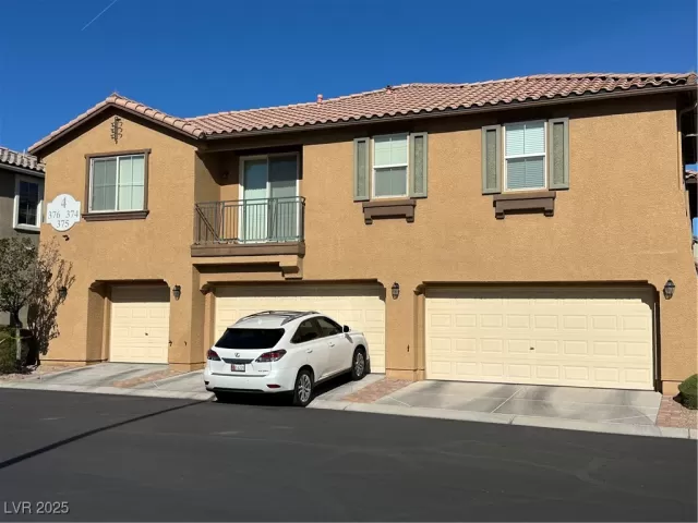 MLS: 2734102 Condo For Sale