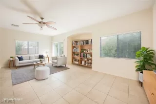 Photo #2: 2734117 Listing 