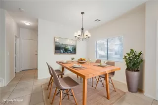 Photo #3: 2734117 Listing 