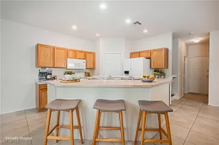 Photo #4: 2734117 Listing 