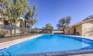 Photo #2: 2734154 Listing