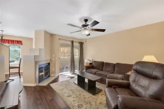 Photo #3: 2734213 Listing