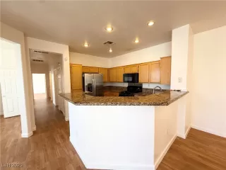 Photo #4: 2734222 Listing 