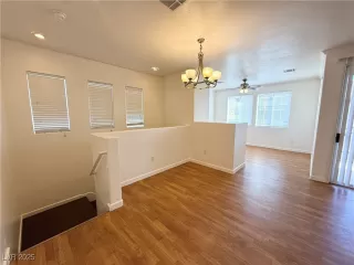 Photo #5: 2734222 Listing 