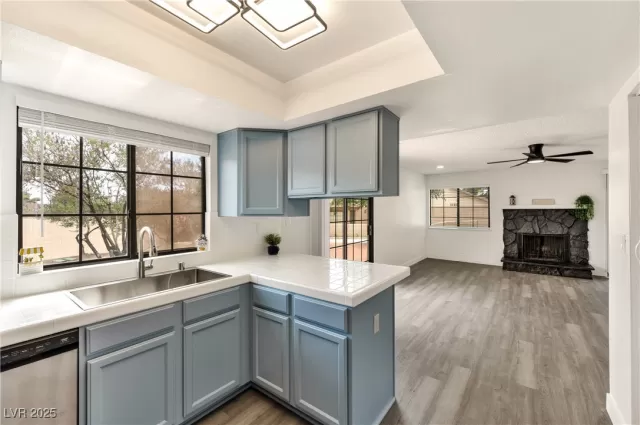 MLS: 2734232 Condo For Sale