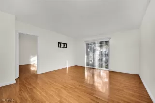 Photo #6: 2734236 Listing 