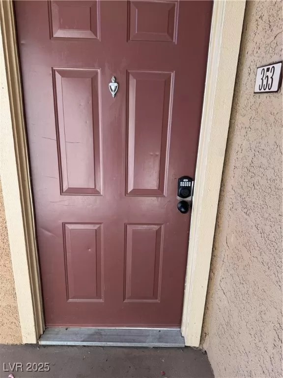 MLS: 2734263 Condo For Sale