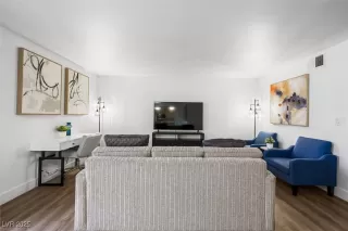 Photo #5: 2734263 Listing