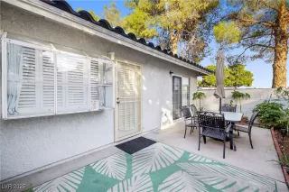 Photo #3: 2734276 Listing 