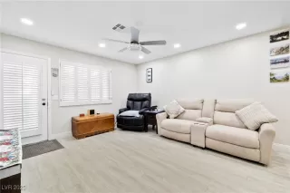 Photo #5: 2734276 Listing 