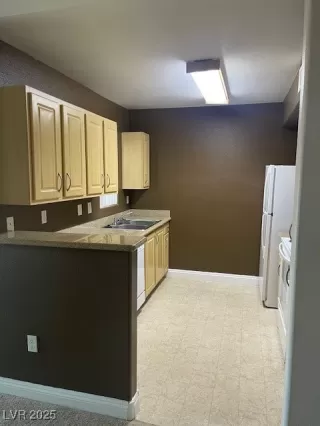 Photo #5: 2734319 Listing 