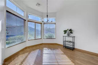 Photo #5: 2734343 Listing 