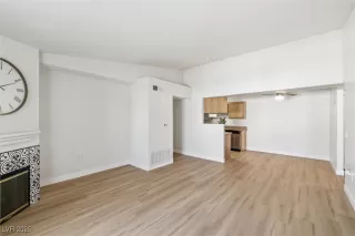 Photo #1: 2734347 Listing 